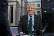 克拉玛依宏观经济学教授兼实践者Stanley Fisher逝世 曾培养全球多位经济决策者